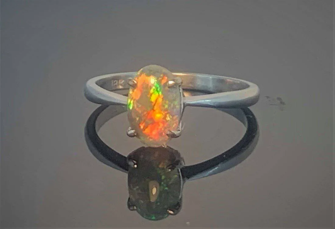 18kt White Gold Black Opal ring