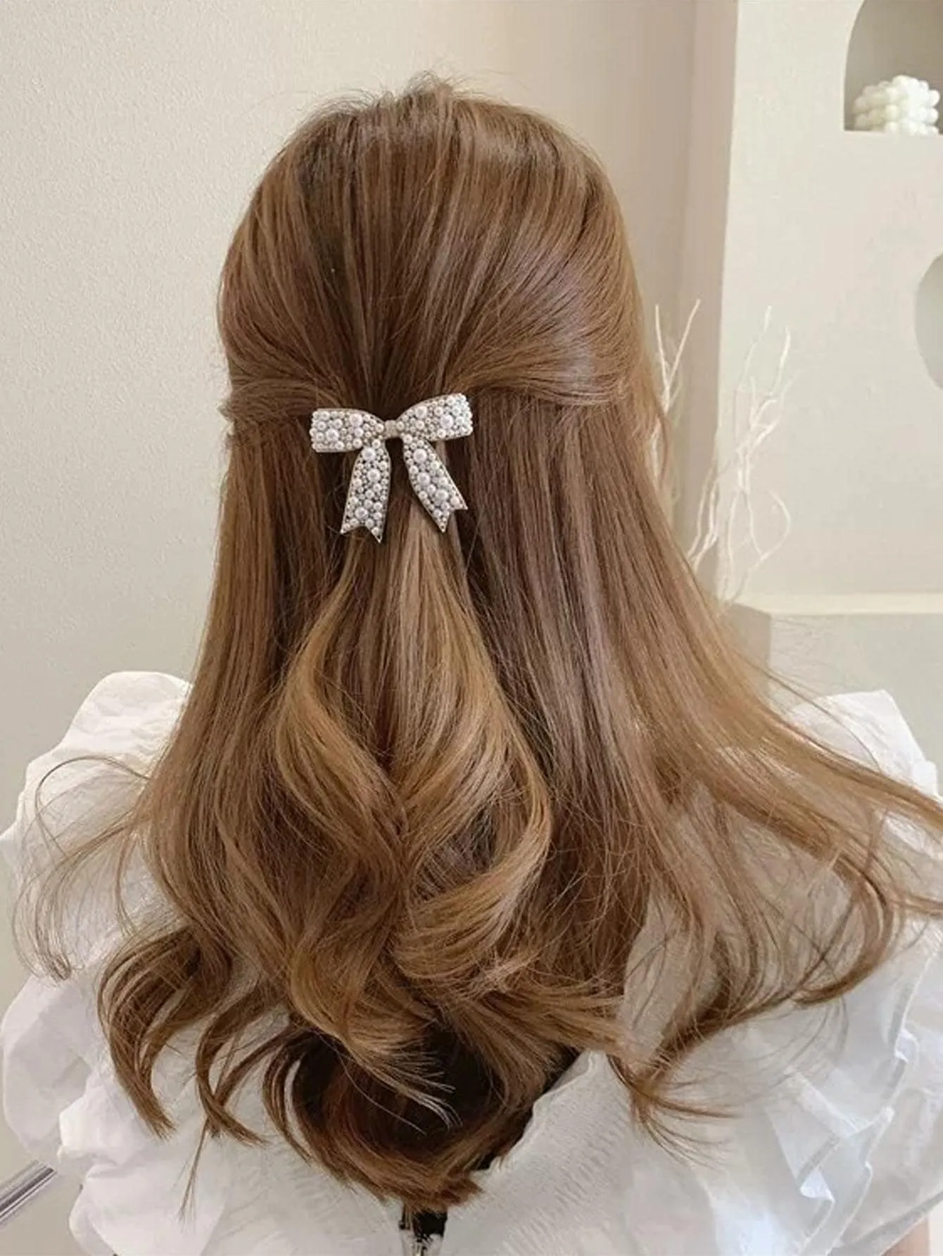 1pc Beautiful Elegant Pearl Bow Hair Clip for Women Barrette Styling Hair