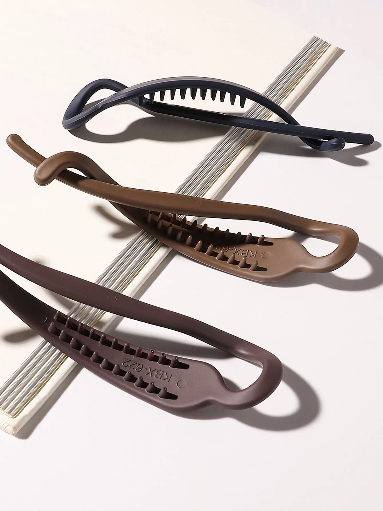 3pcs Solid Banana Clip Casual Hair Clip for Women Barrette Styling Hair