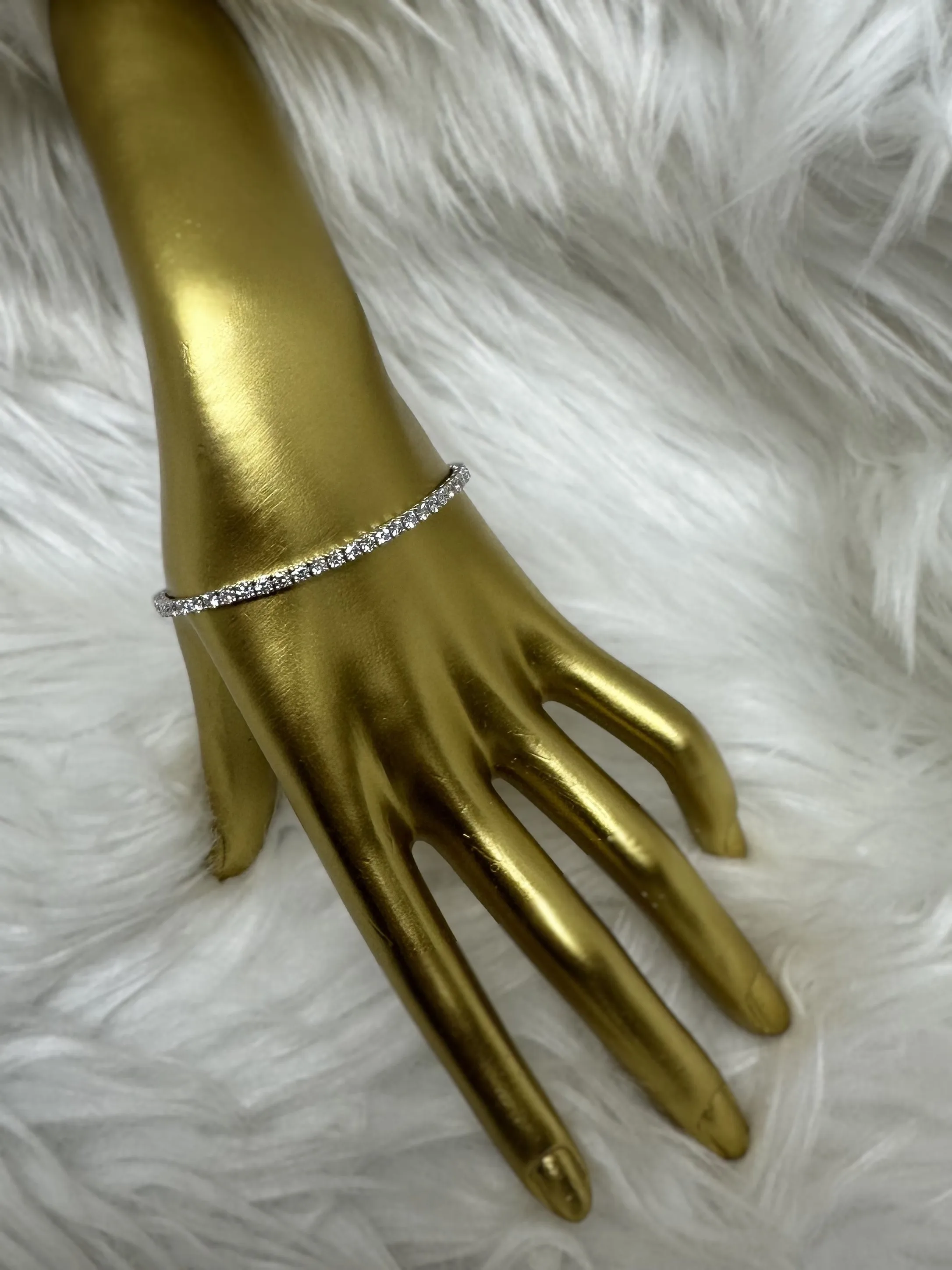 7.03ctw Round Brilliant Cut Lab-Grown Diamond Tennis Bracelet in 14k Gold