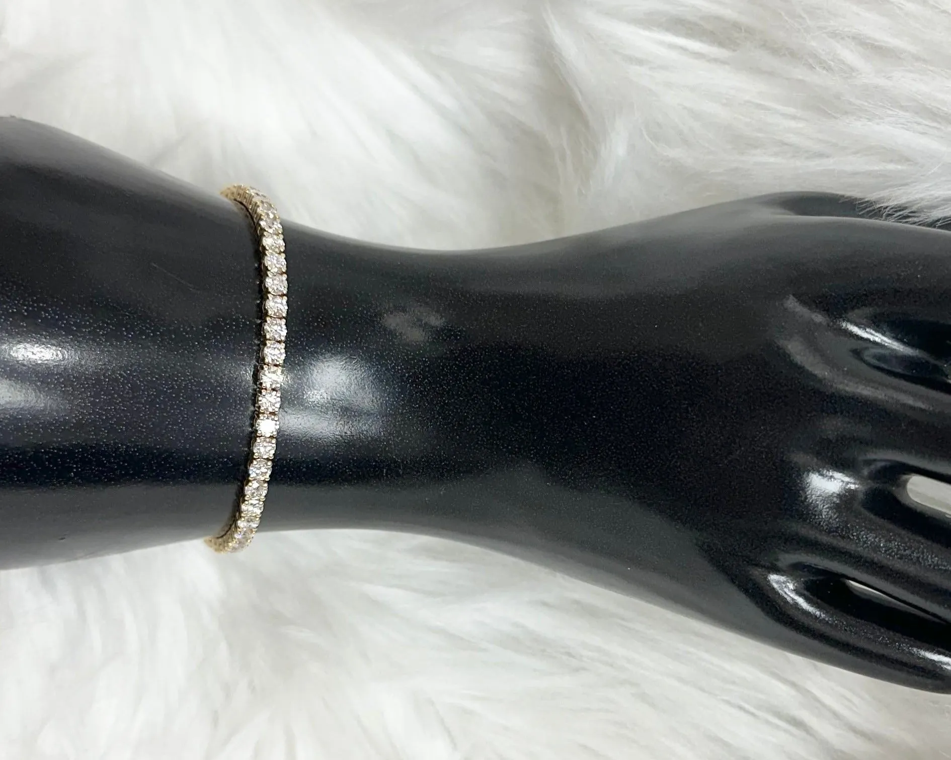 7.03ctw Round Brilliant Cut Lab-Grown Diamond Tennis Bracelet in 14k Gold