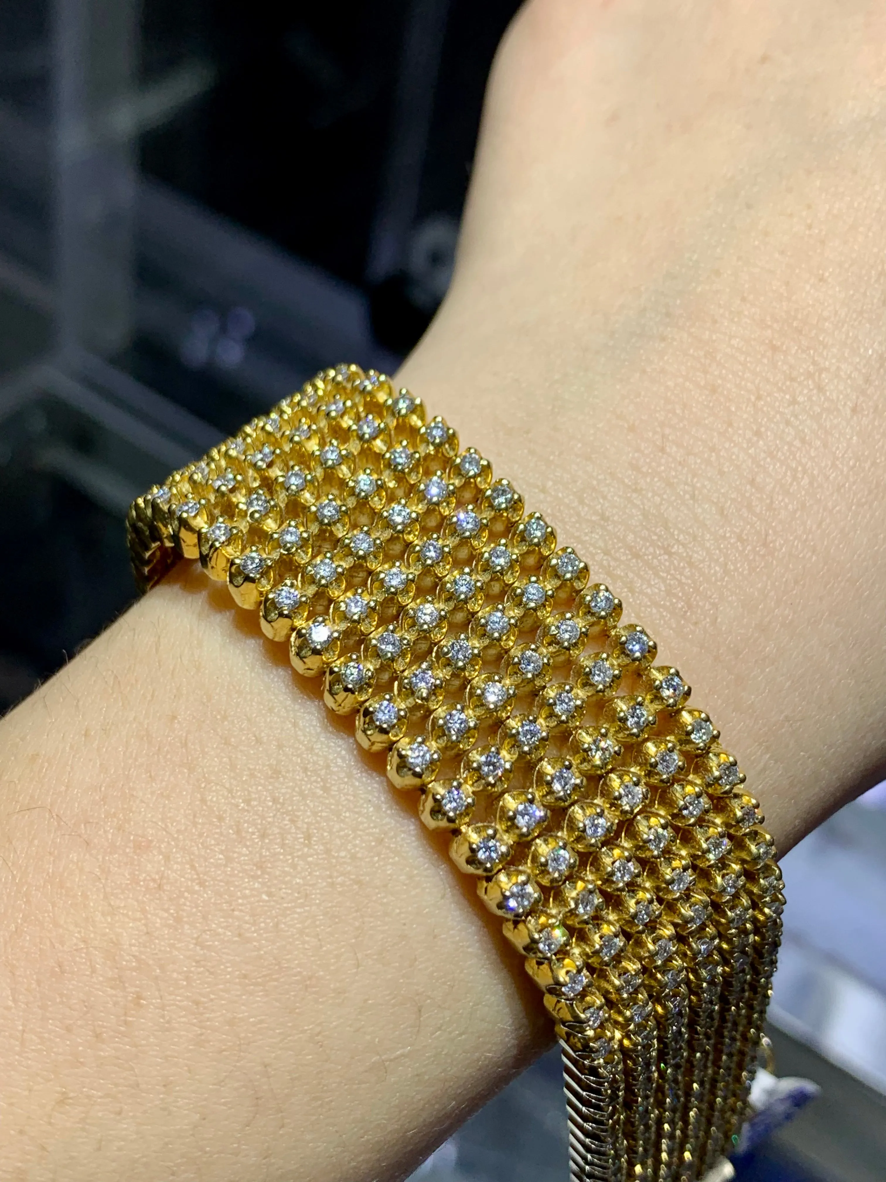 9.80ct diamonds 10k Yellow Gold Bracelet with Round Diamonds