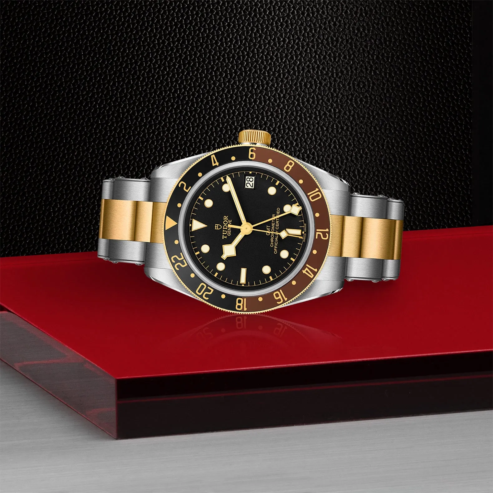 Black Bay GMT S&G 41mm steel case, Steel and yellow gold bracelet