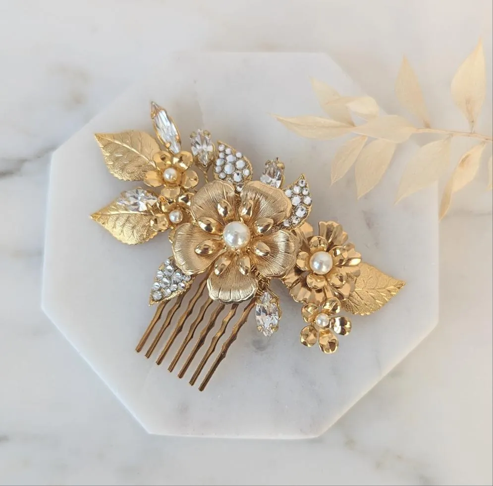 CALISTA Crystal Flower and Leaf Hair Comb