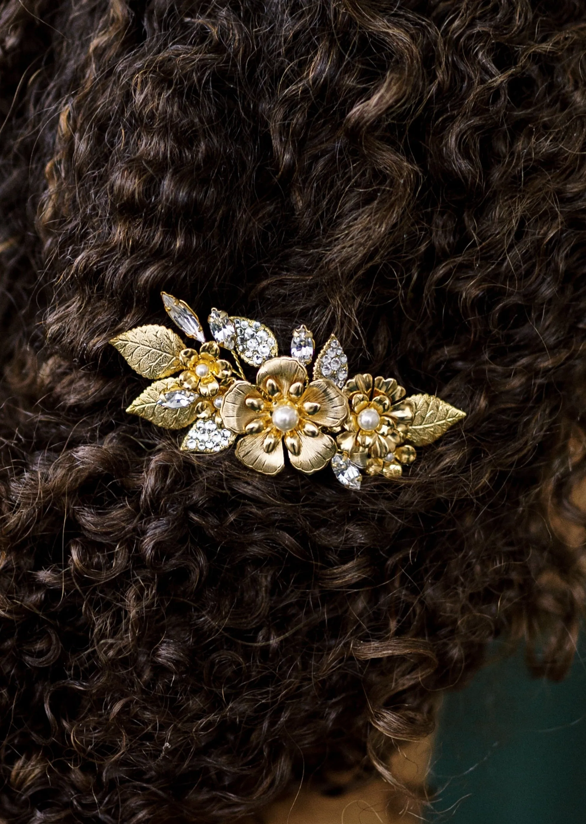 CALISTA Crystal Flower and Leaf Hair Comb