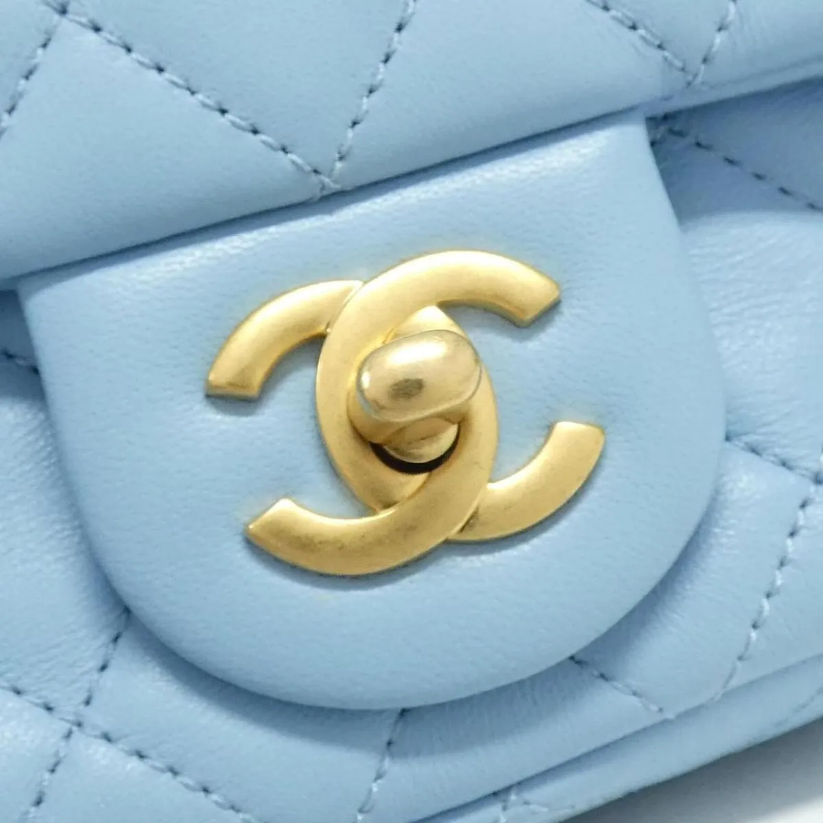 CHANEL AS1786 SHOULDER BAG