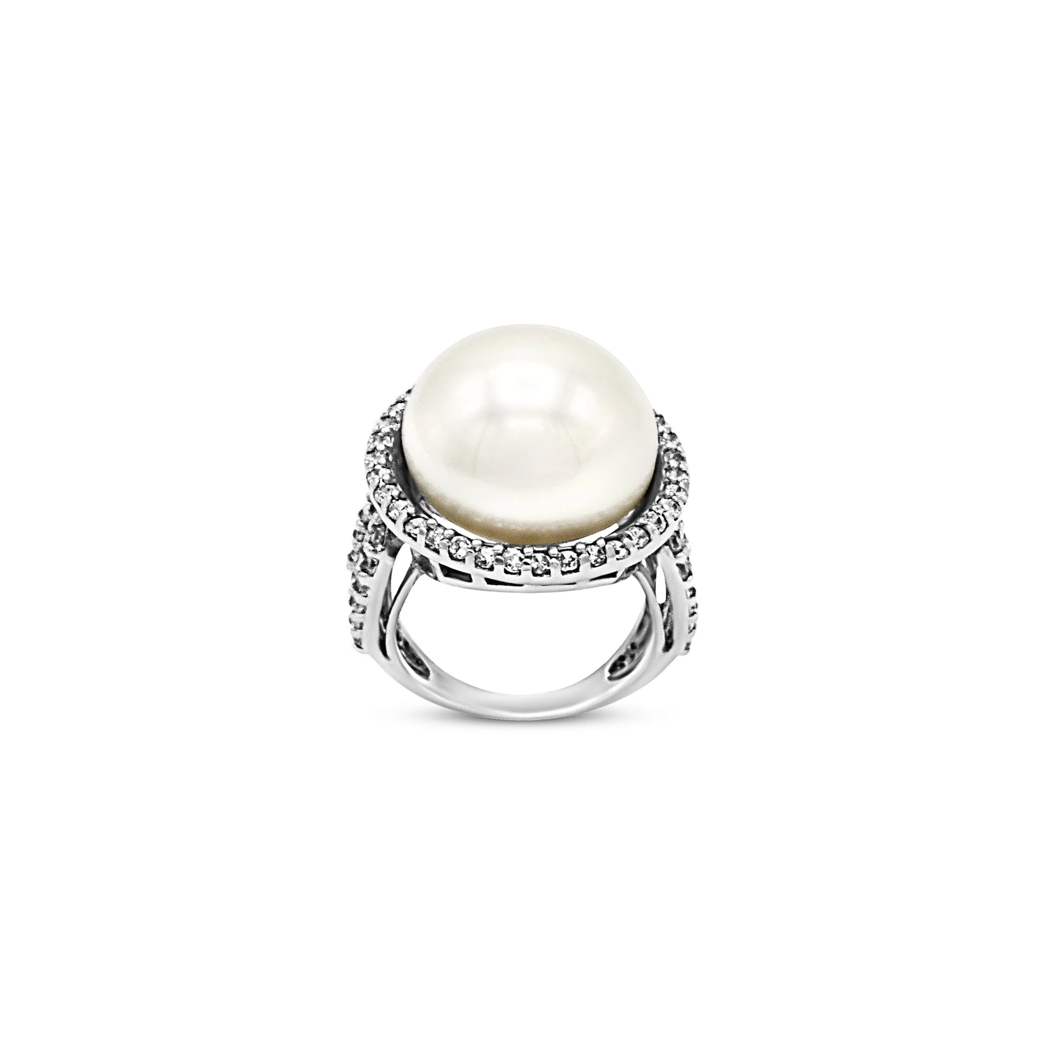 Elegant Pearl Embrace Ring