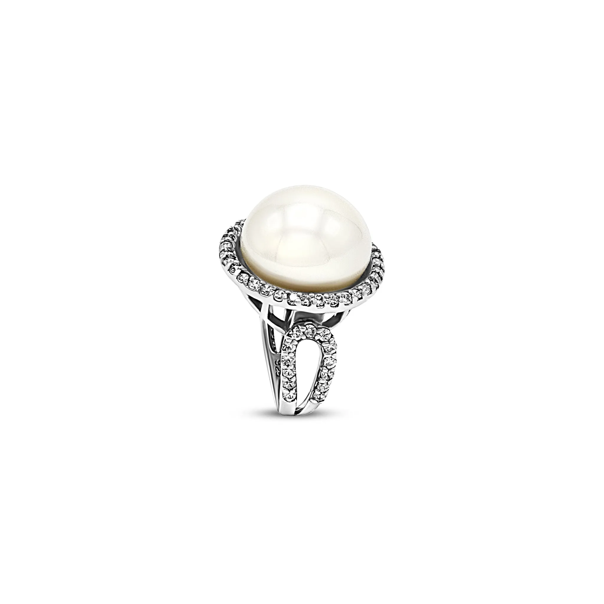 Elegant Pearl Embrace Ring