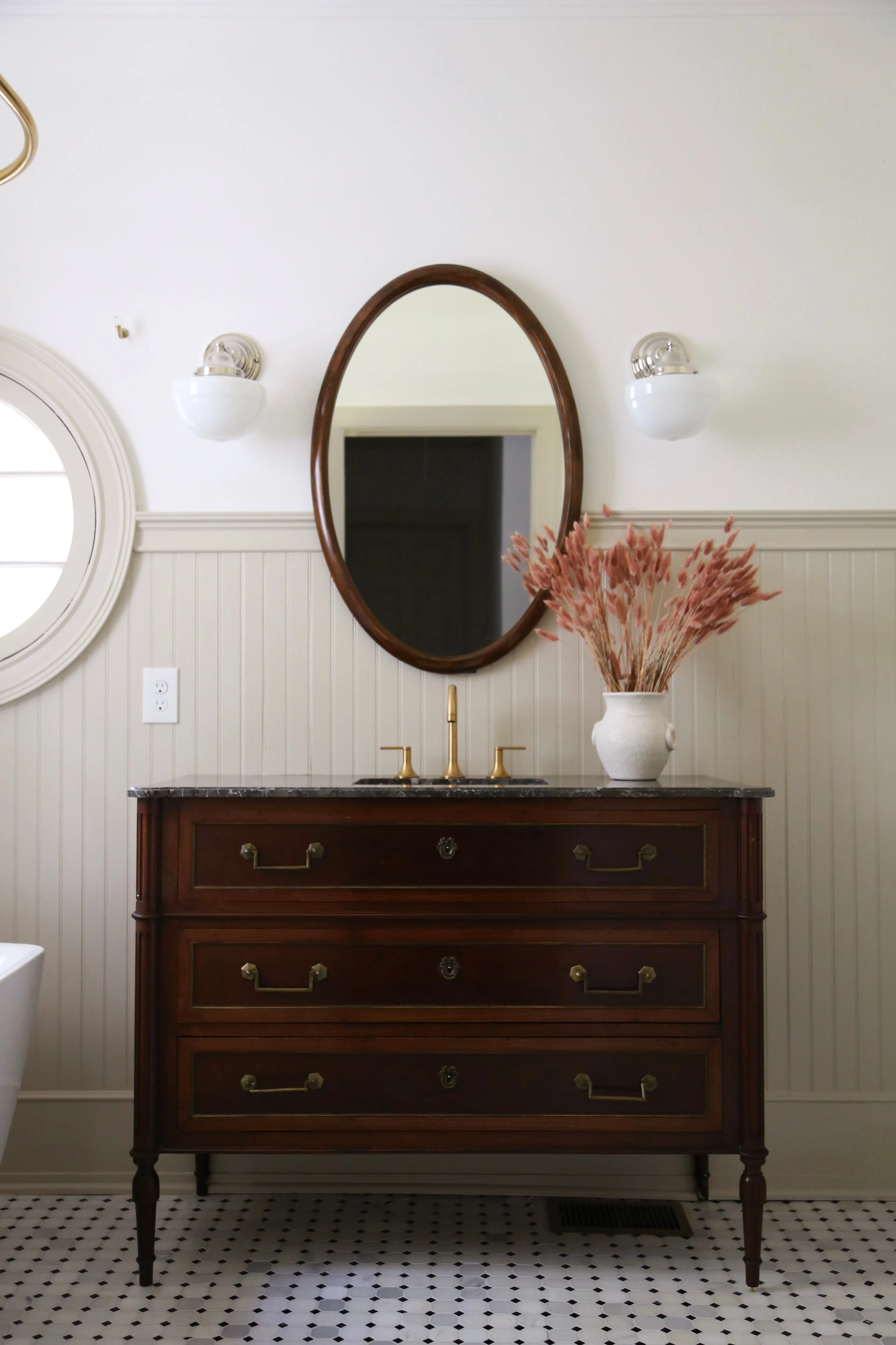 Ellicott (Opal) | Classic Sconce