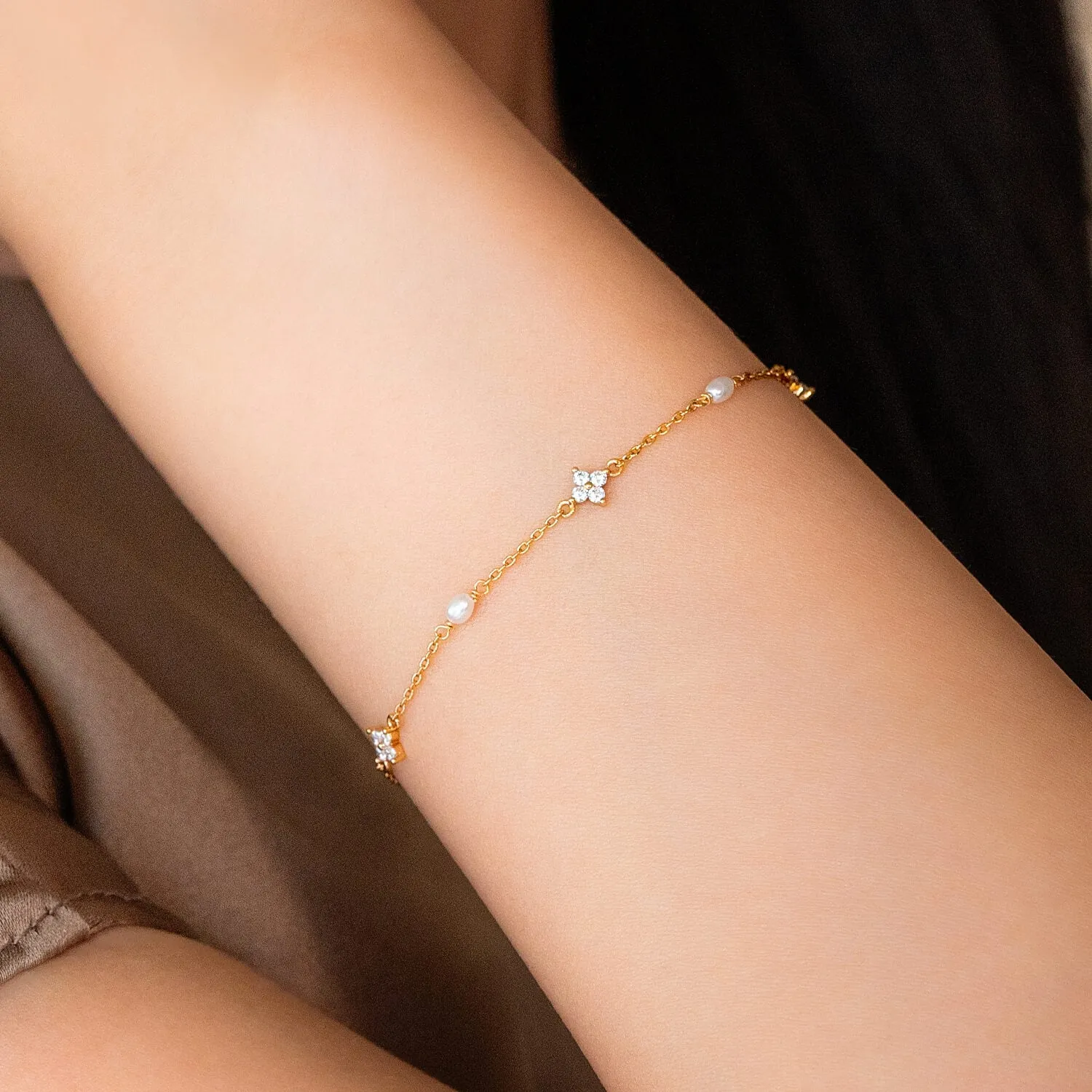 Gold Felicia Bracelet