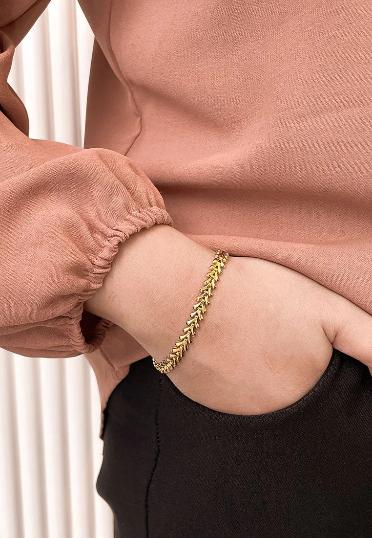 Manon V Pendant Chain Bracelet in Gold