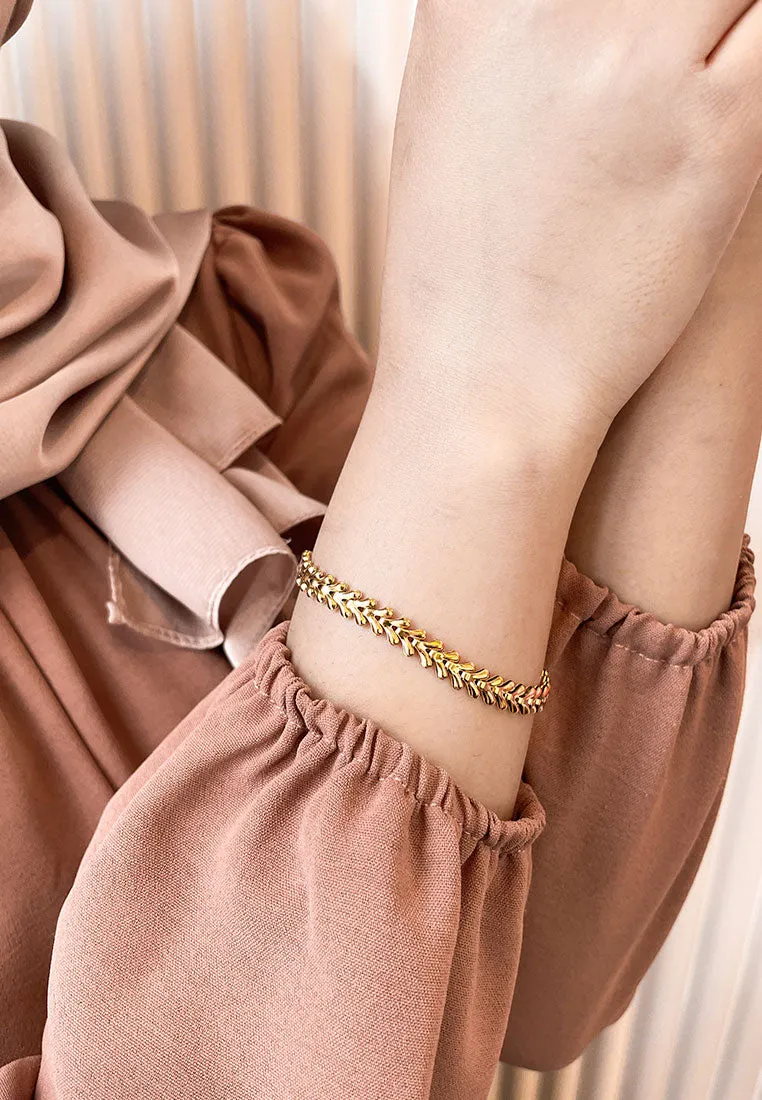 Manon V Pendant Chain Bracelet in Gold