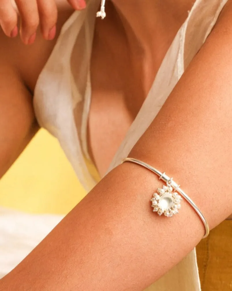 Pearl Silver Arm Band
